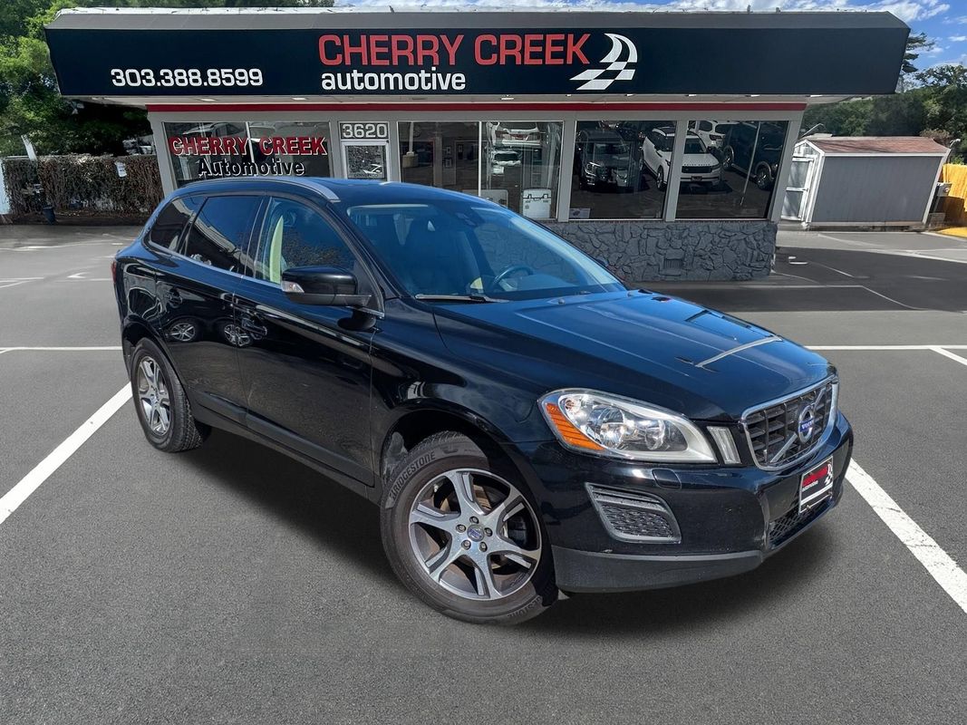 Black 2013 Volvo XC60 T6 AWD SUV / Crossover All-Wheel Drive 6-Speed Automatic