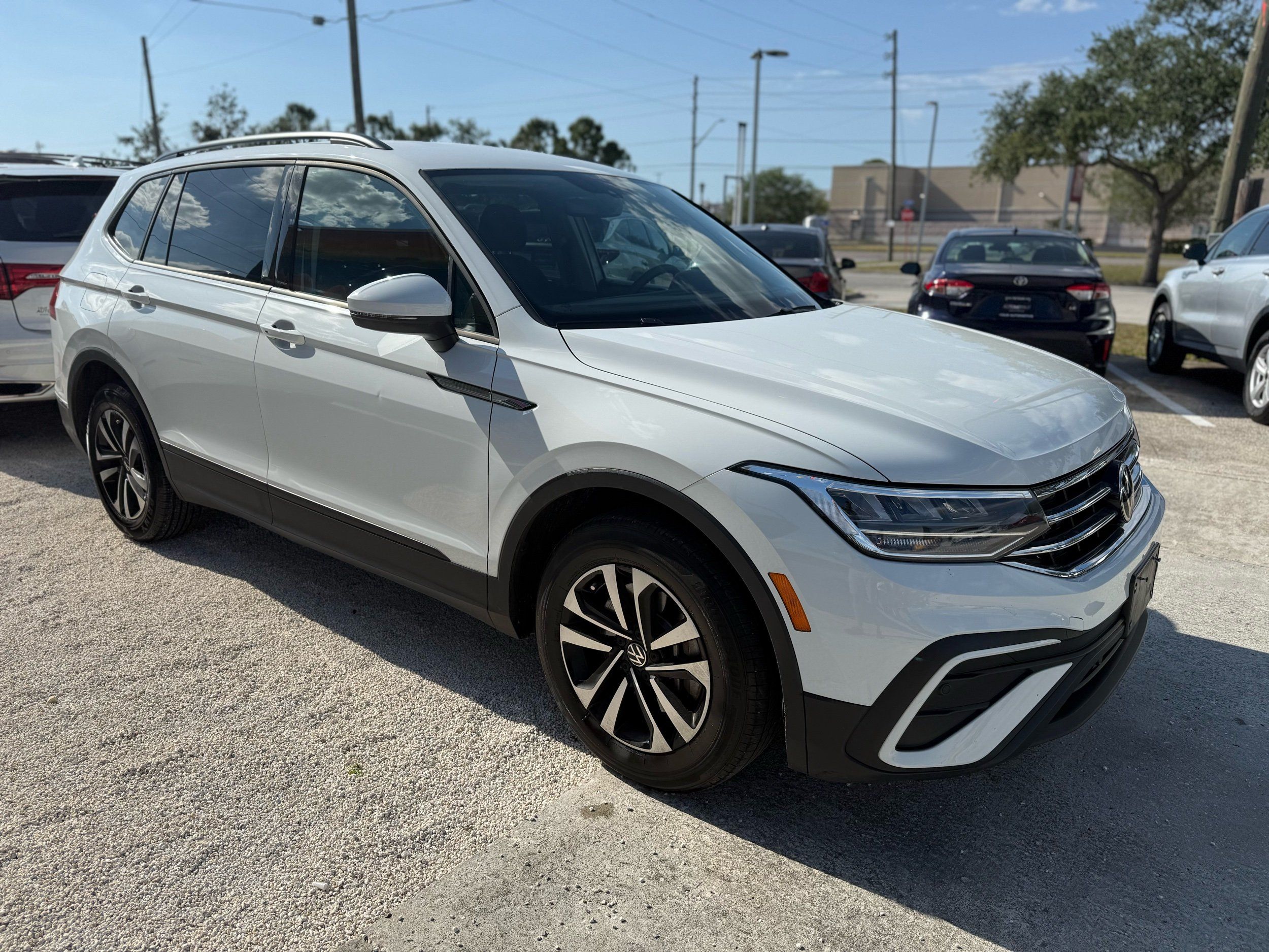 2023 Volkswagen Tiguan S photo 4
