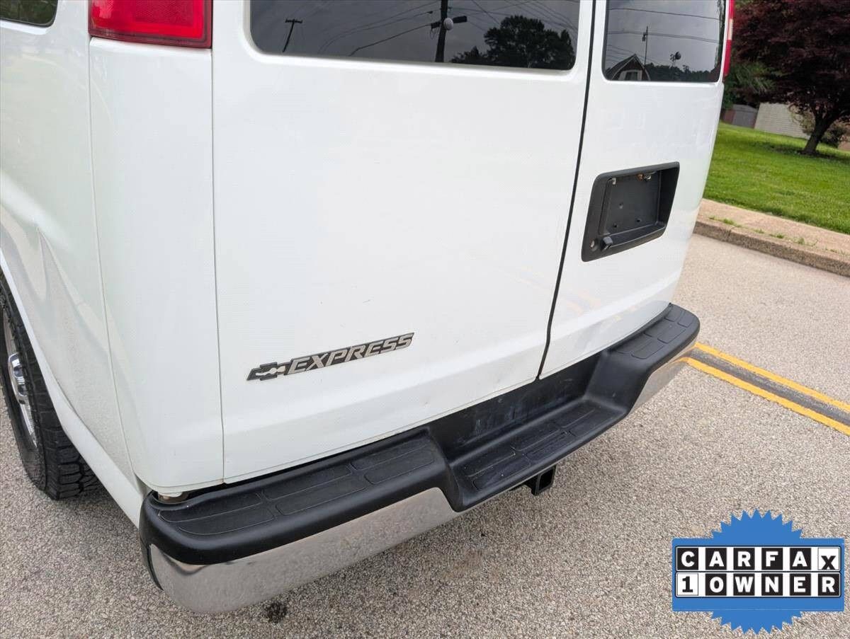 2018 Chevrolet Express 30