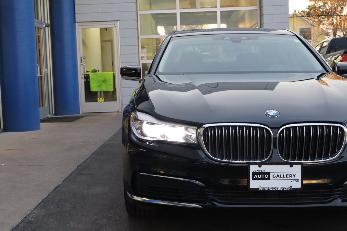 2019 BMW 740i xDrive