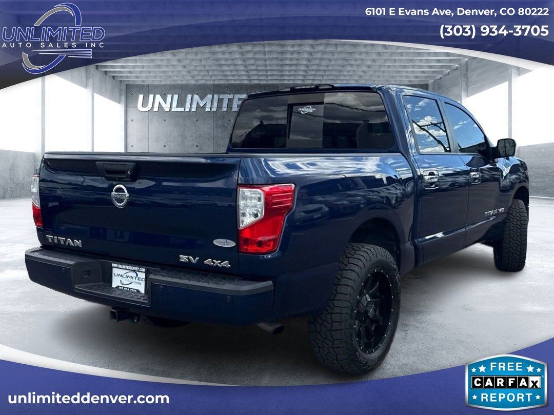 2018 Nissan Titan SV photo 3
