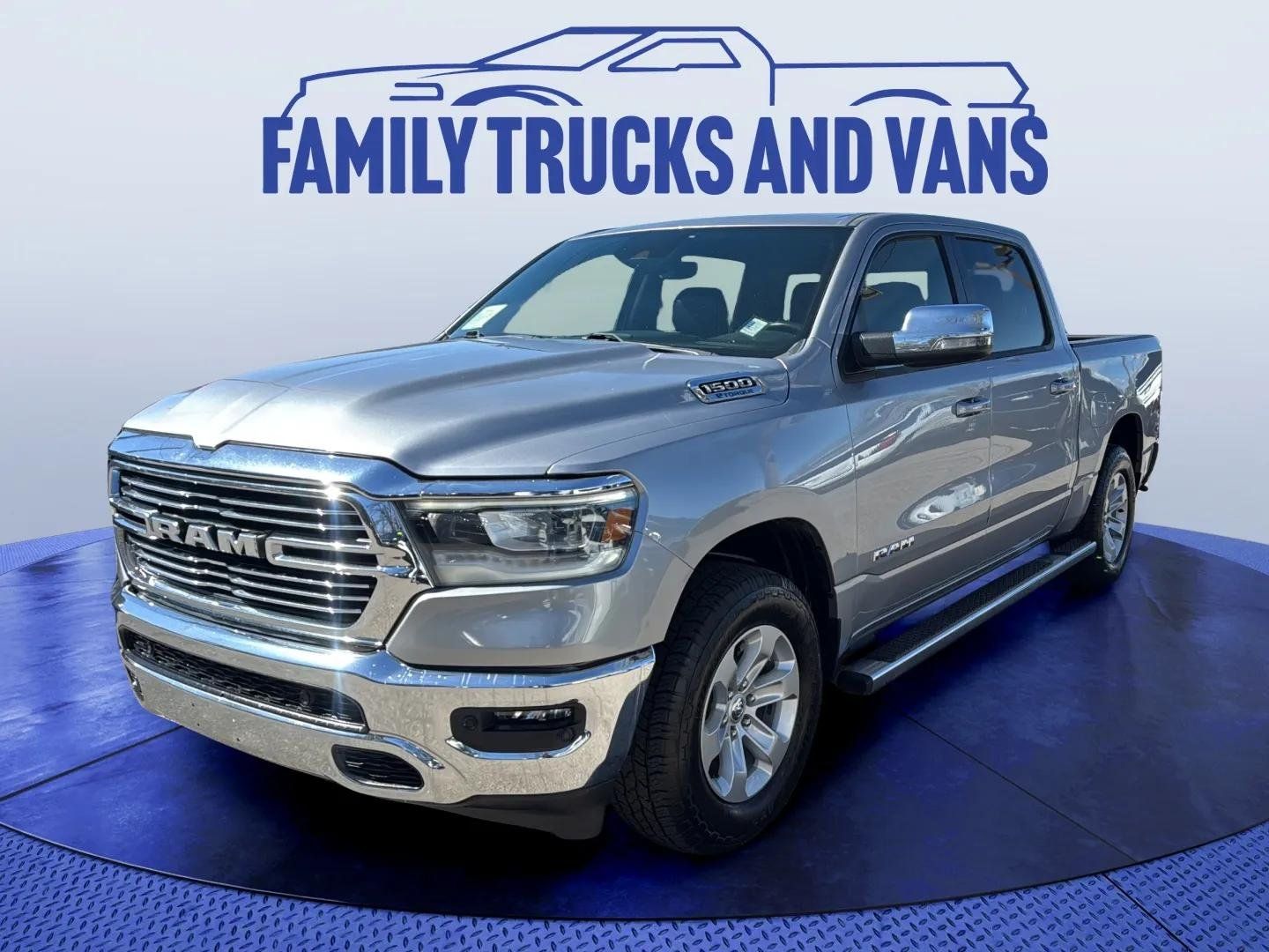2023 RAM 1500 Laramie 4x4 Crew Cab 5'7's photo