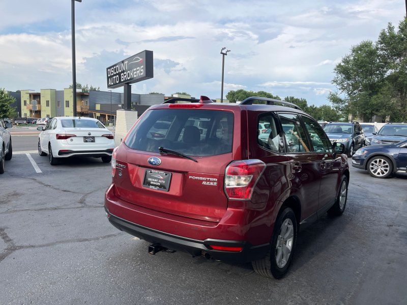 2016 Subaru Forester 2.5i photo 2