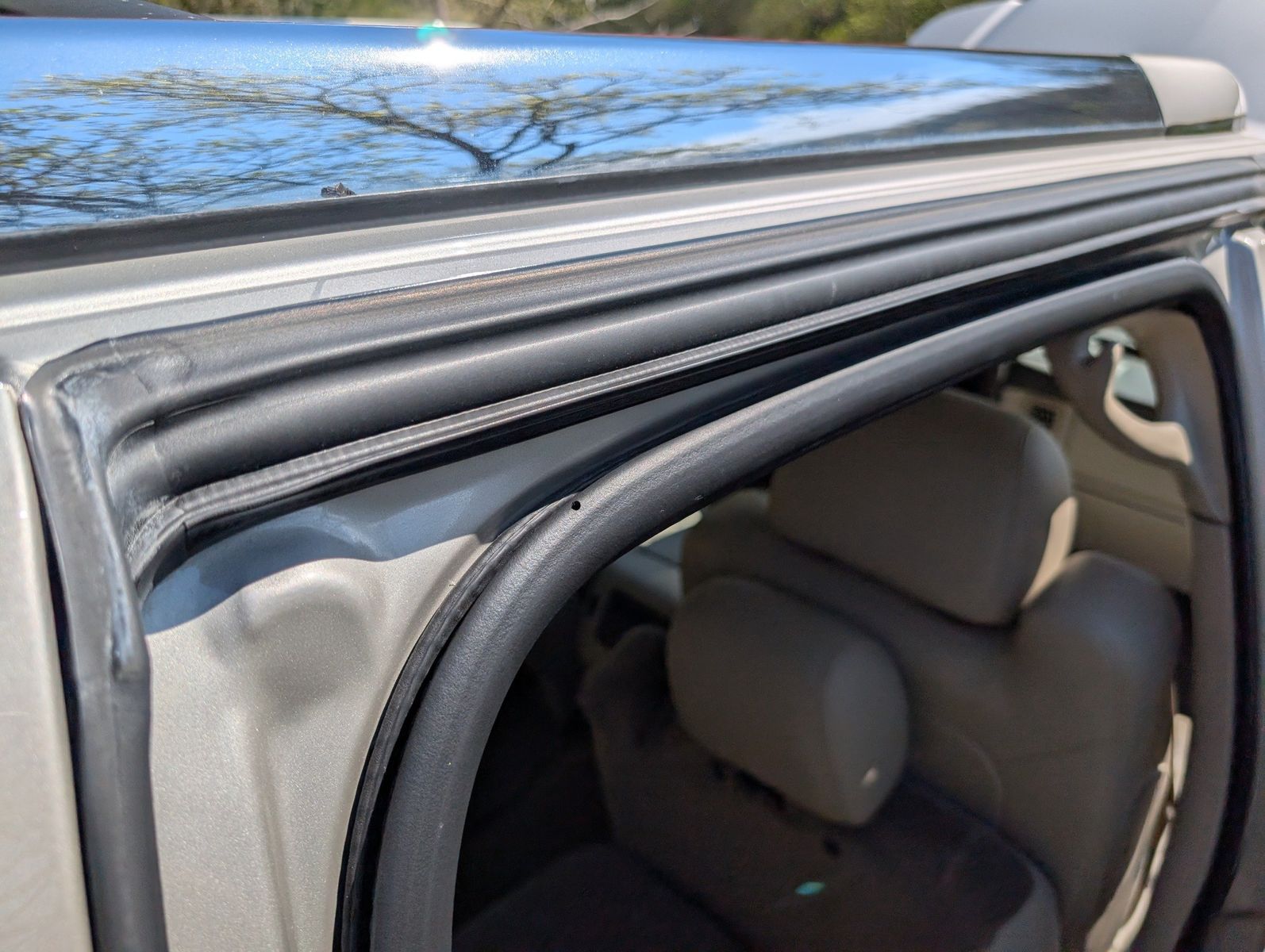 2004 Cadillac Escalade ESV 212