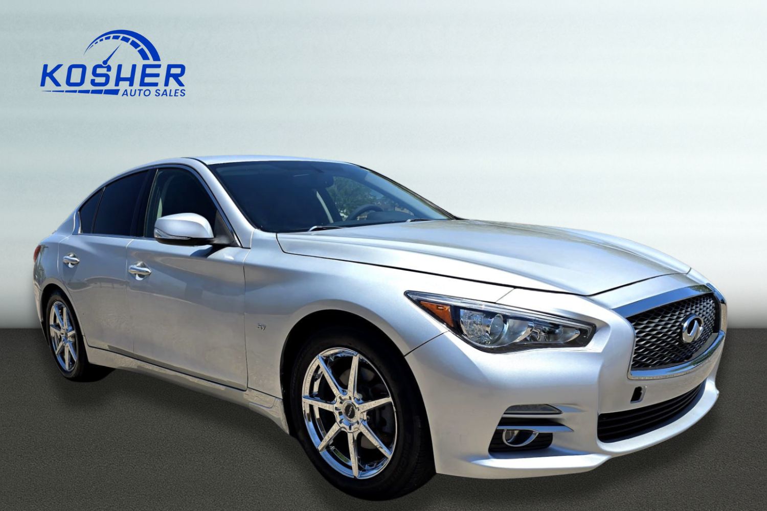 2015 INFINITI Q50