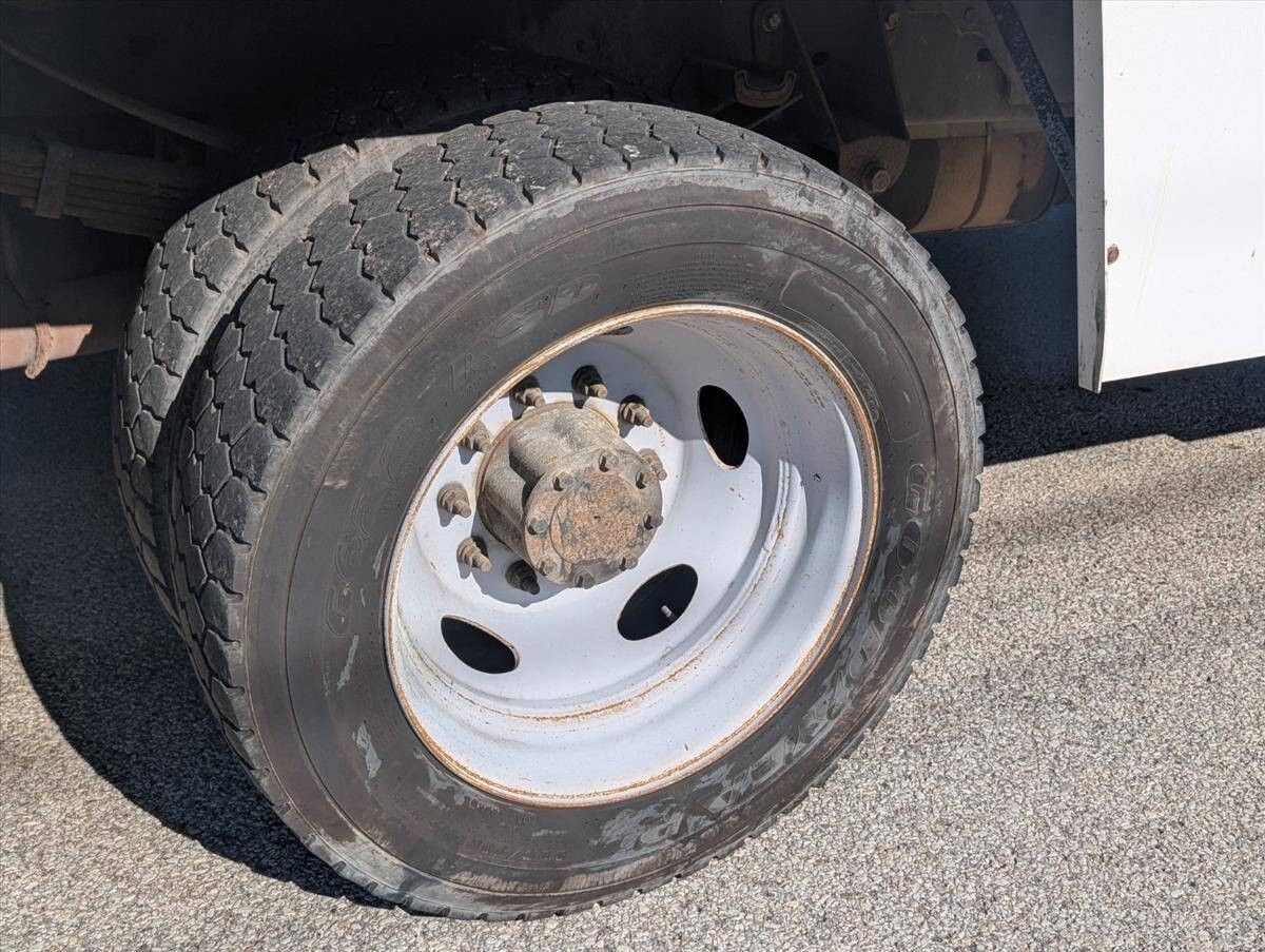 2015 Ford F-450 Super Duty 34