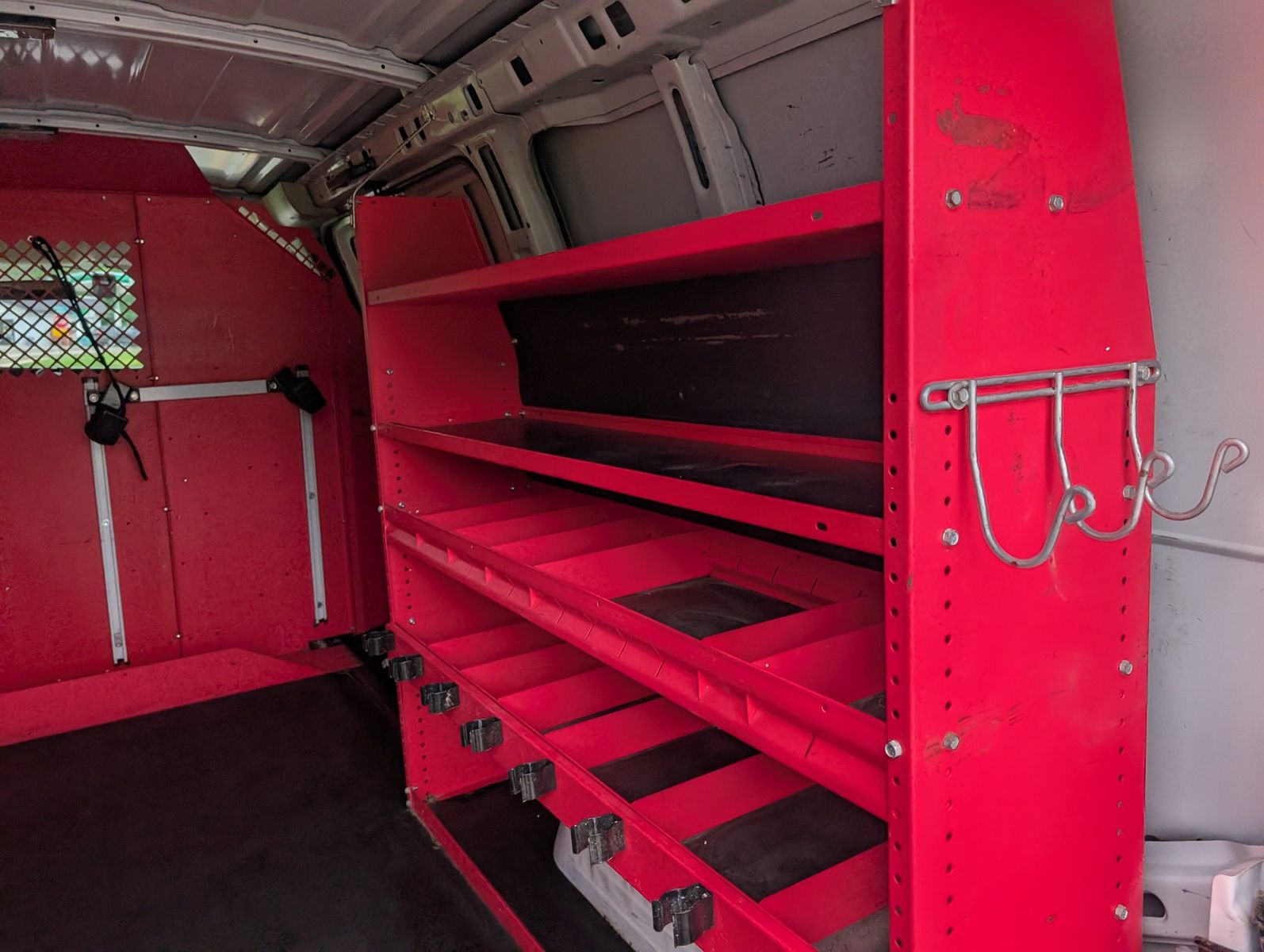 2019 Chevrolet Express 2500 84