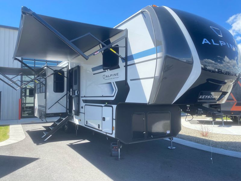 2026 Keystone Avalanche 321rl
