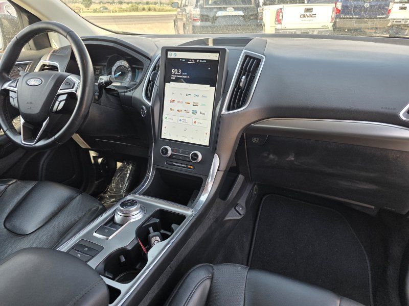 2022 Ford Edge Titanium - Photo 15