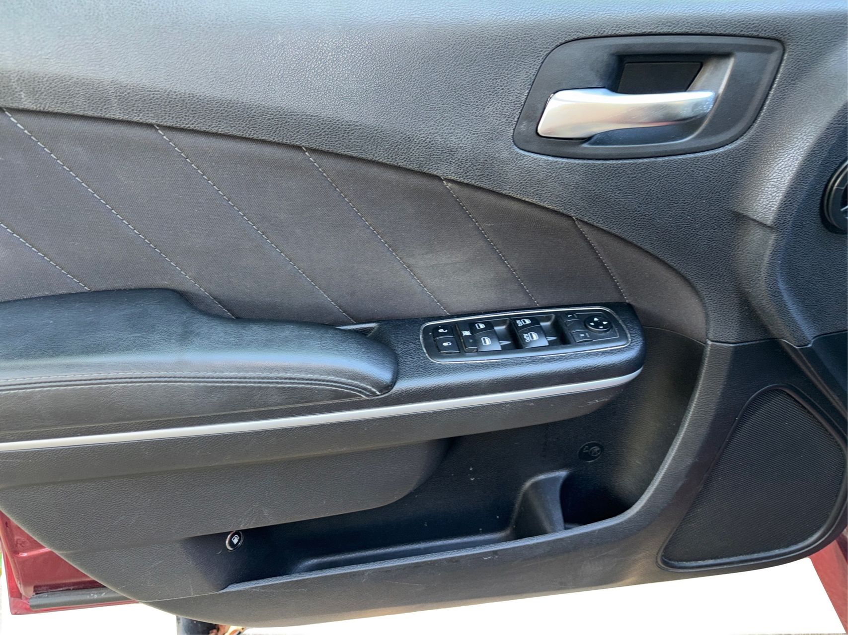 Dodge Charger photo 26