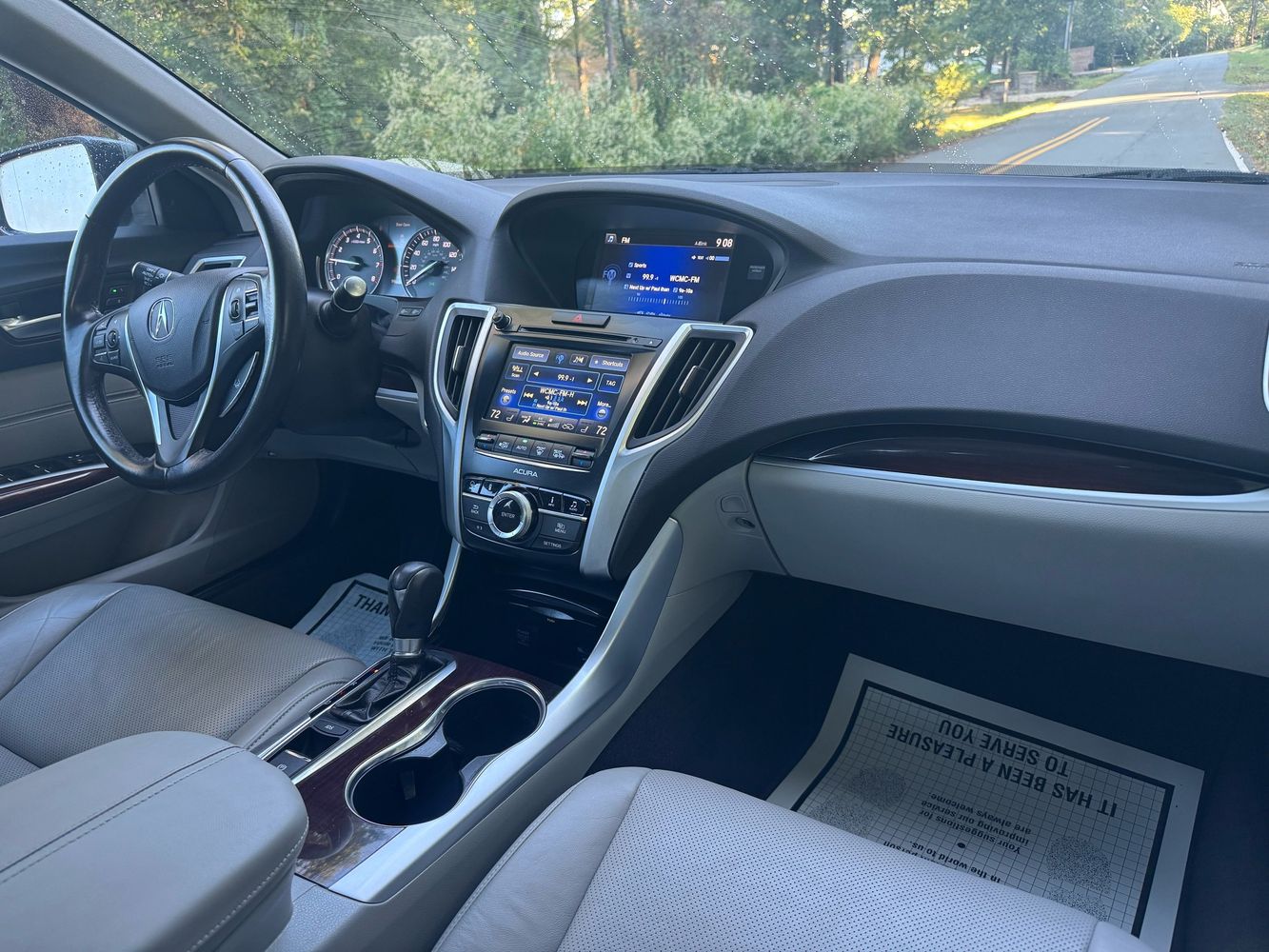 2015 Acura TLX Technology photo 26