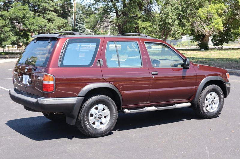 1998 Nissan Pathfinder SE | Victory Motors of Colorado