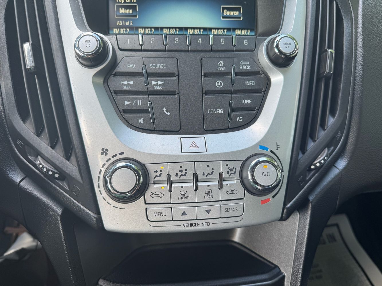 2016 Chevrolet Equinox LT photo 30