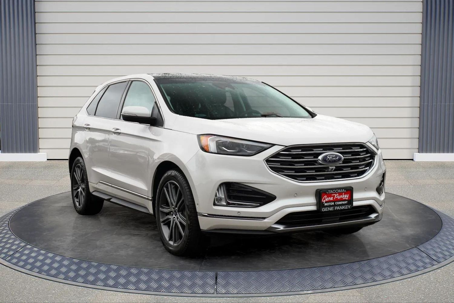 2019 Ford Edge Titanium AWD's photo