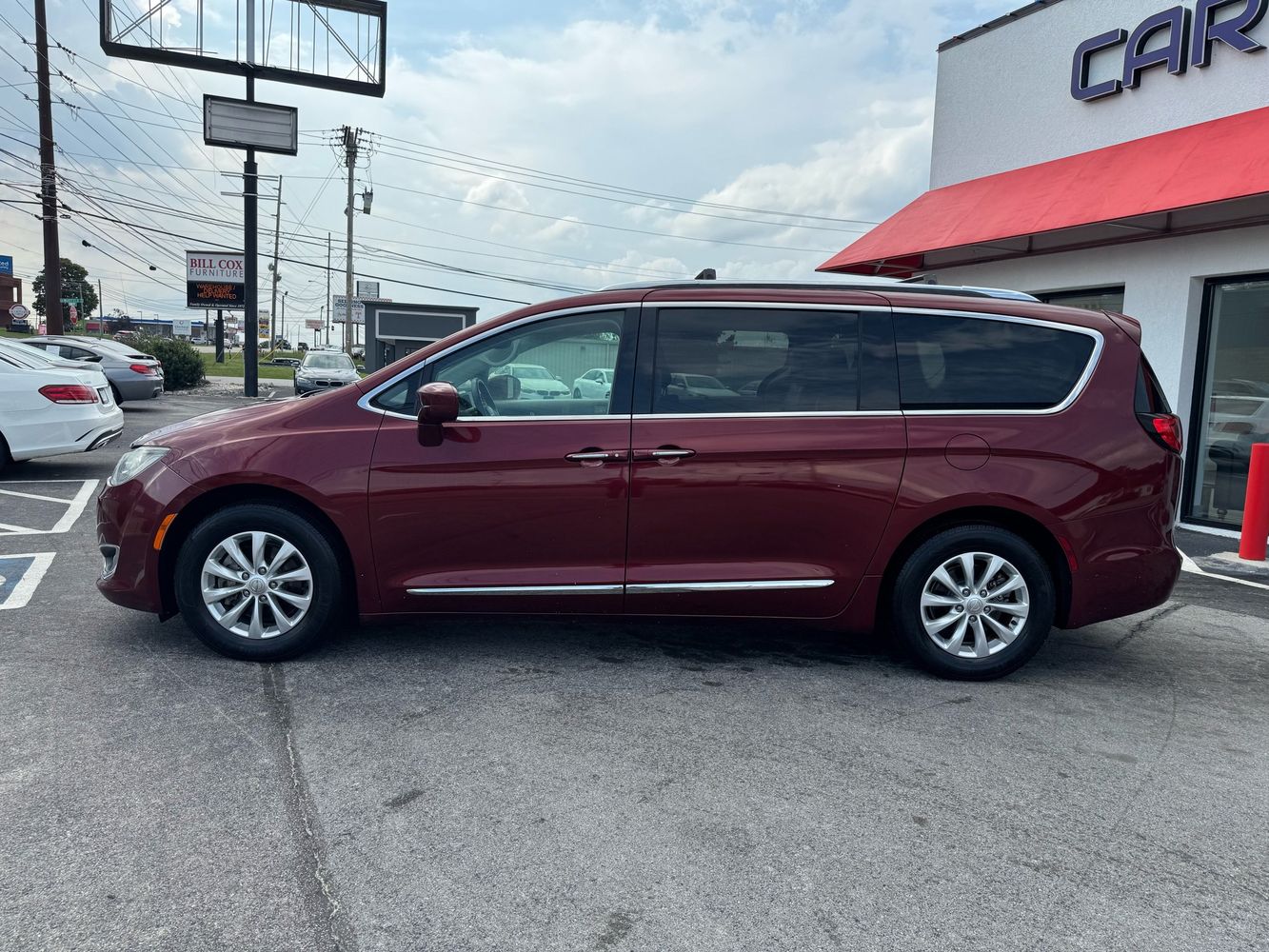 2018 Chrysler Pacifica Touring L photo 4