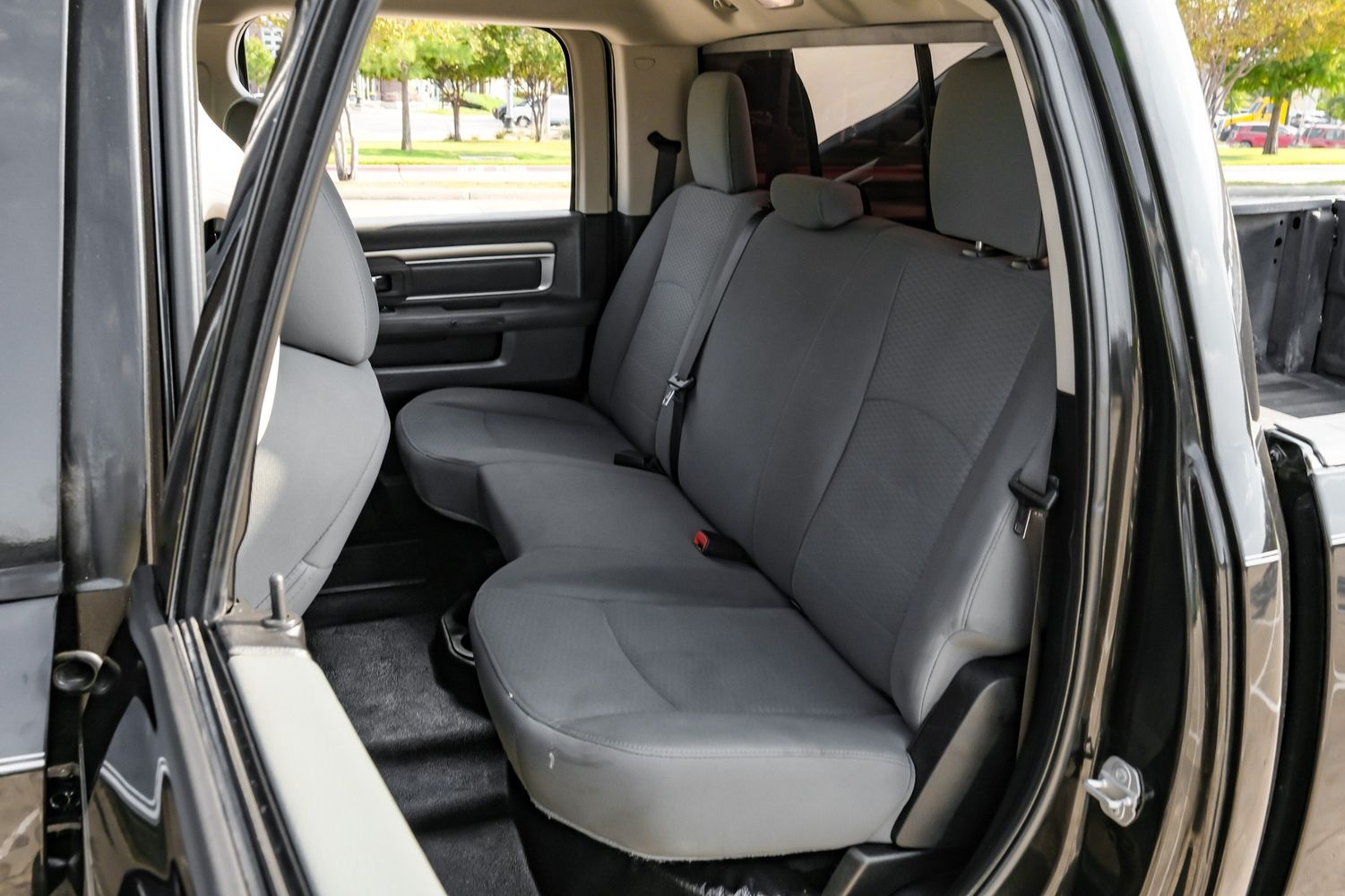 2018 Ram 2500 SLT photo 32