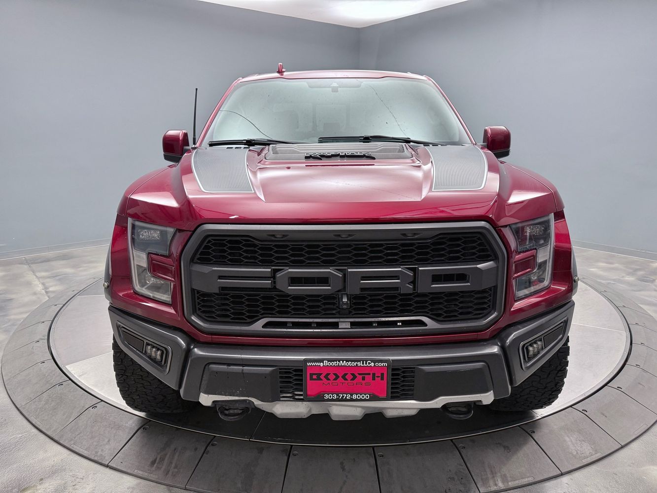 2019 Ford F-150 Raptor photo 2