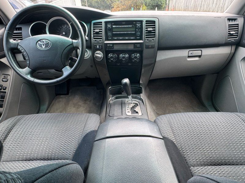 2006 Toyota 4Runner SR5 photo 11