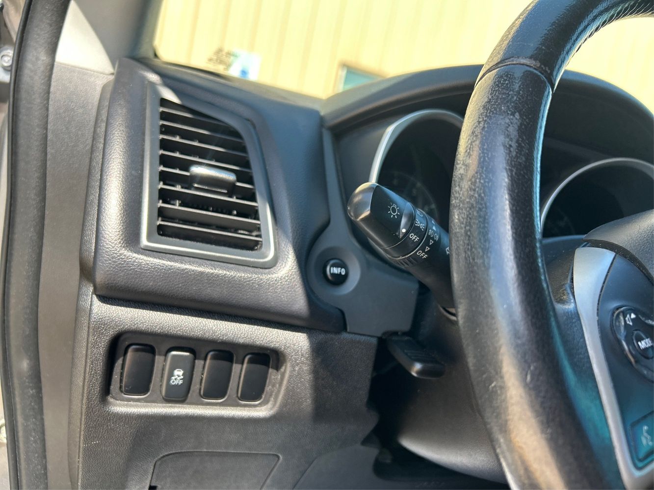 2015 Mitsubishi Outlander Sport ES photo 27