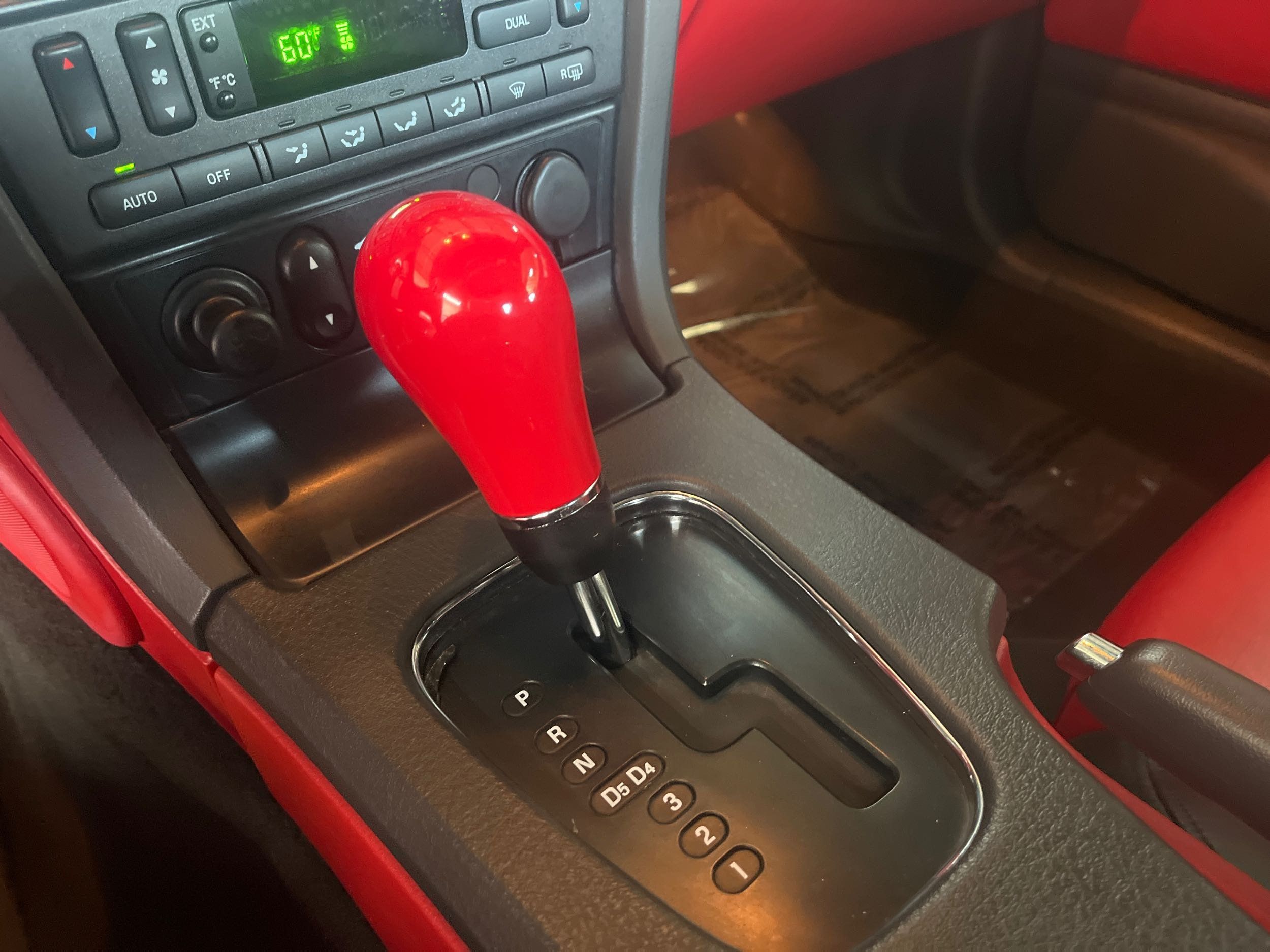 2002 Ford Thunderbird Base photo 22