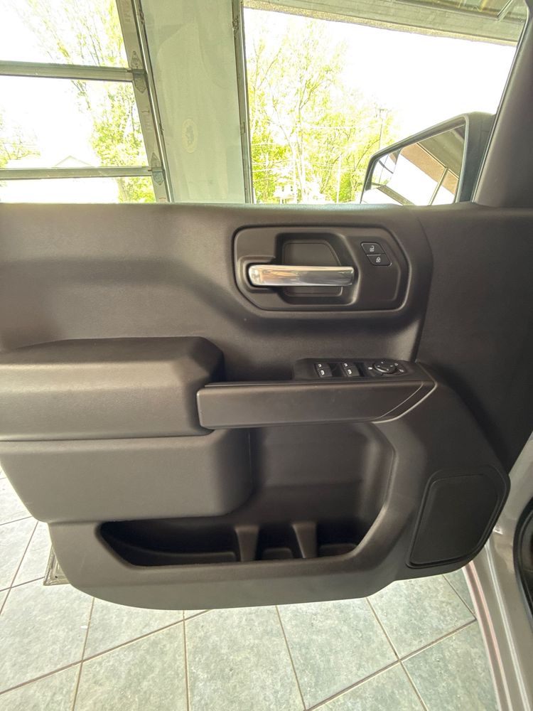 2024 Chevrolet Silverado 1500 Custom photo 15
