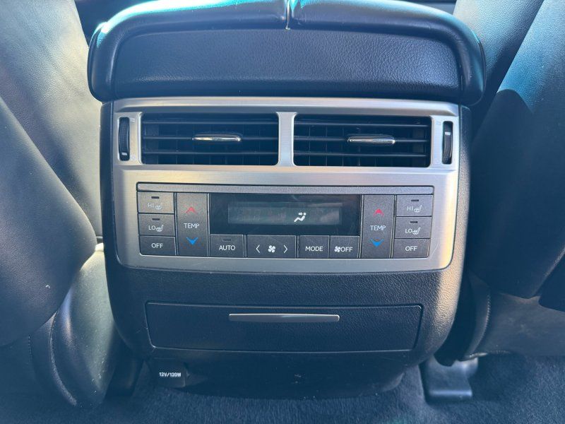 2013 Lexus LX 570 Luxury photo 27