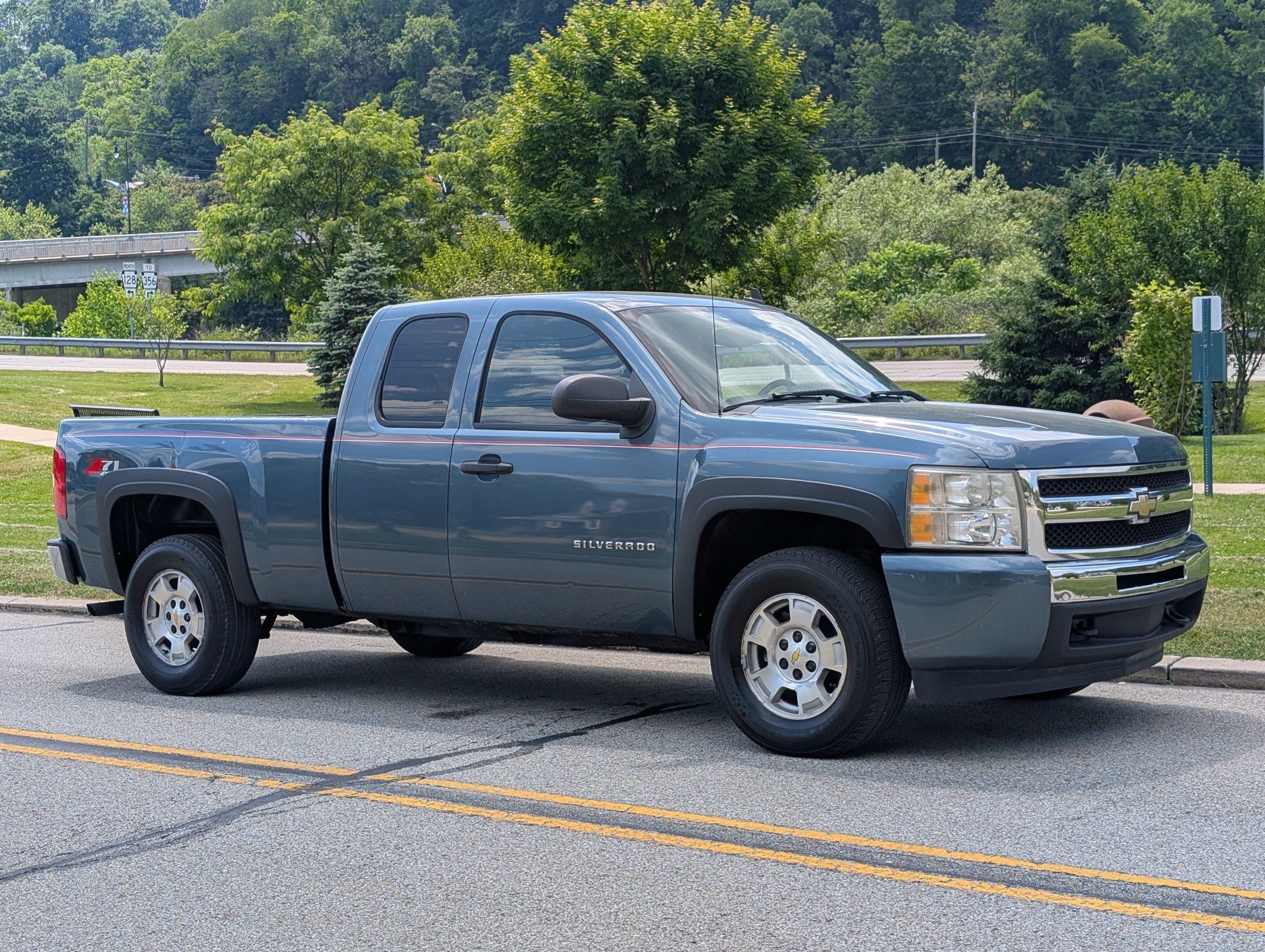 2010 Chevrolet Silverado 1500 LT 4X4 Extended Cab MWB's photo