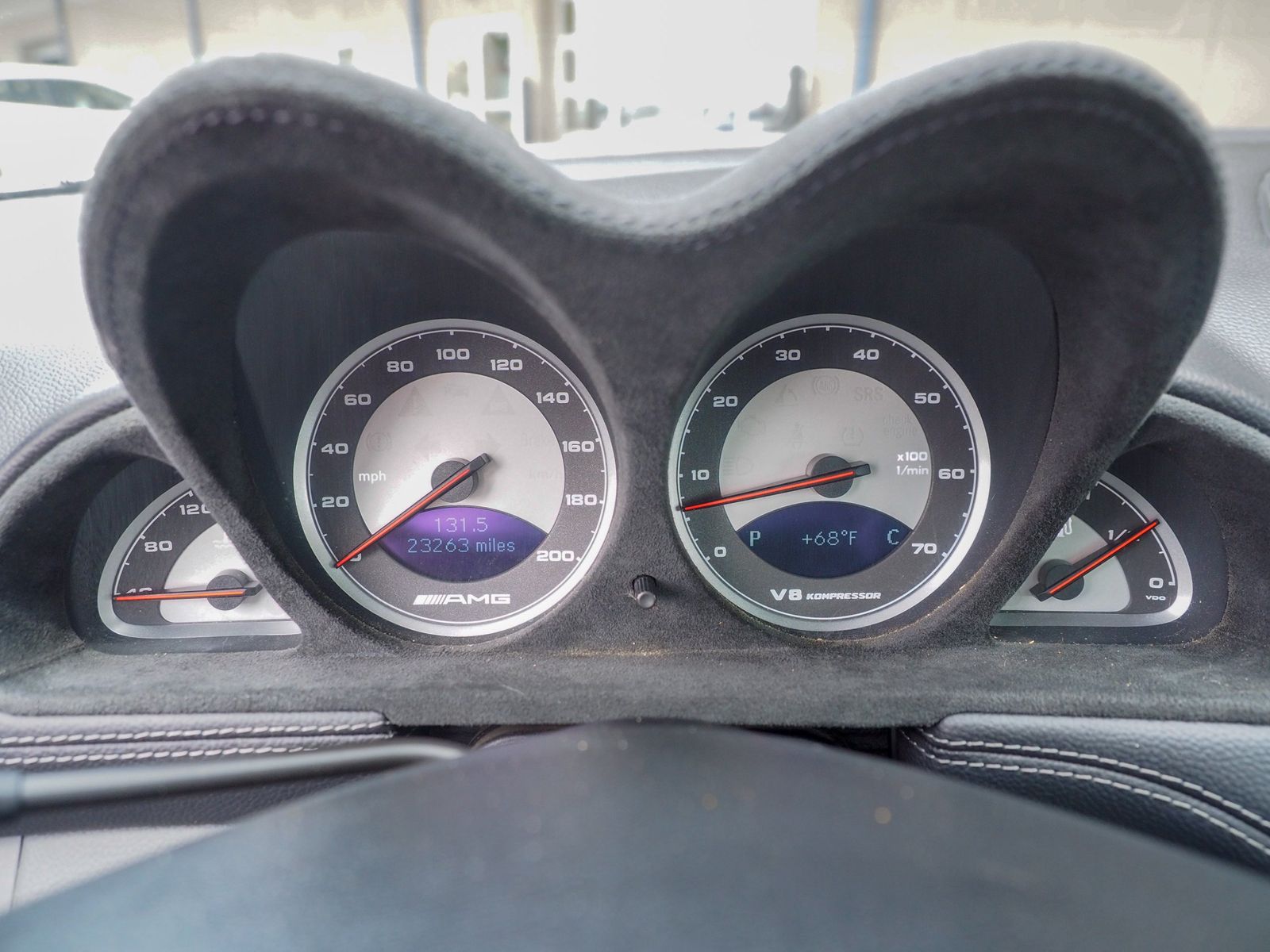 2004 Mercedes-Benz SL-Class 59