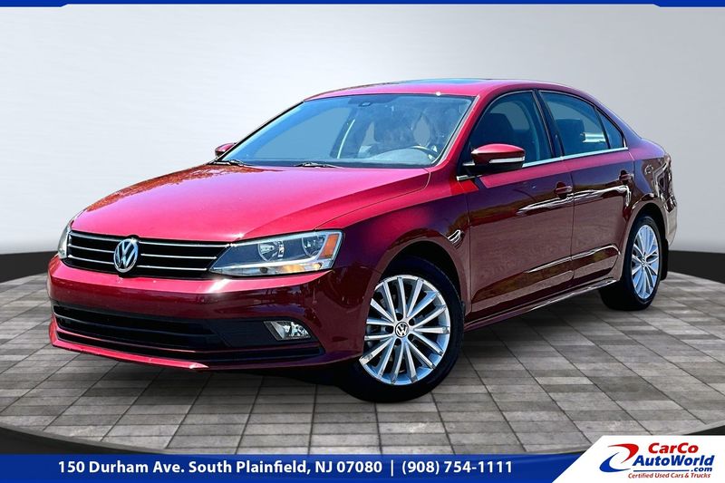 Red 2016 Volkswagen Jetta 1.8T SEL FWD Sedan Front-Wheel Drive 6-Speed Automatic