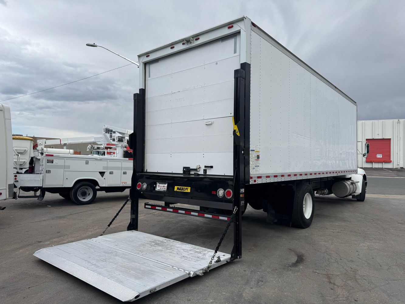 2019 Kenworth T3 Series photo 51