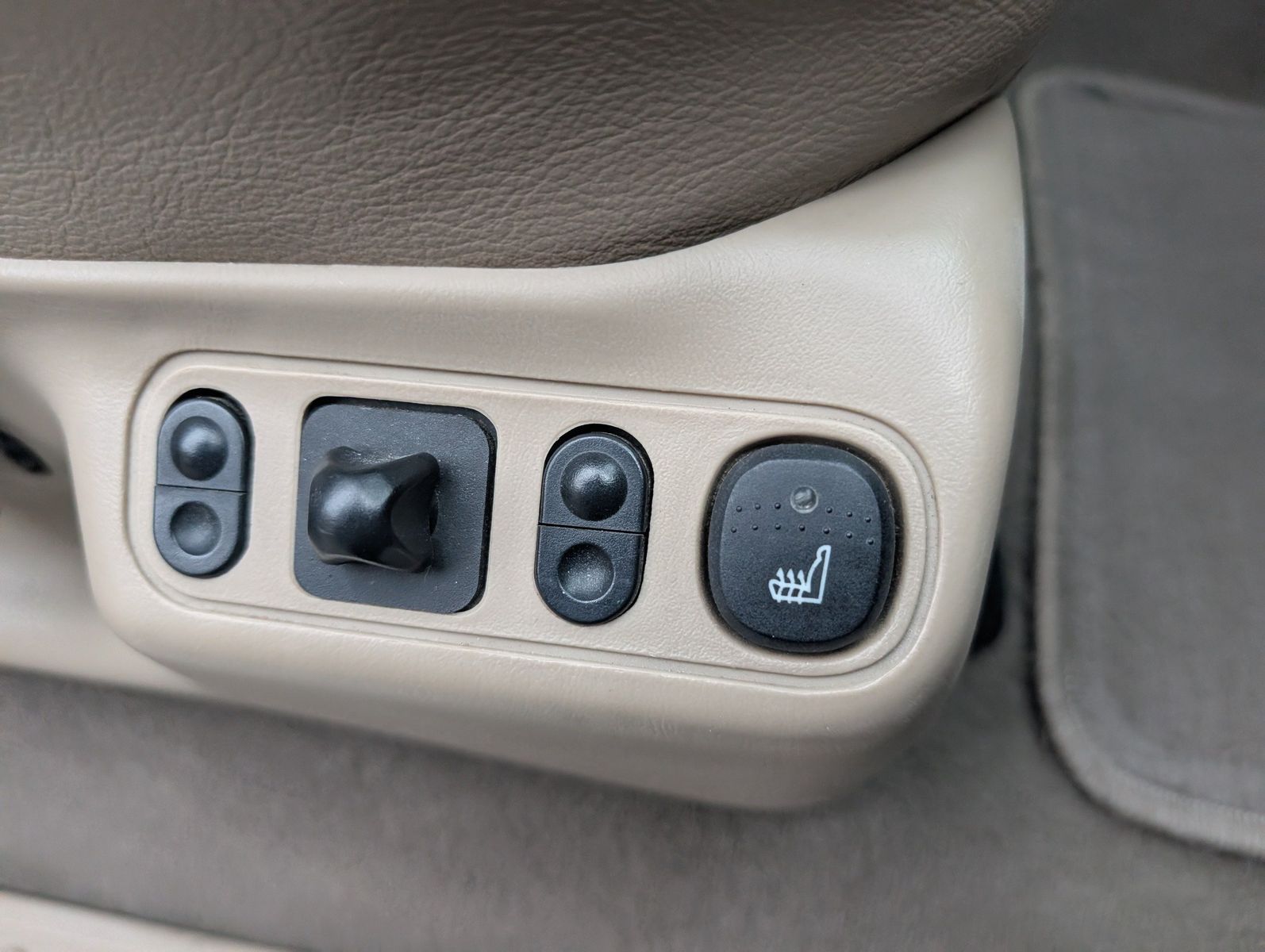 2004 Ford F-350 Super Duty 224