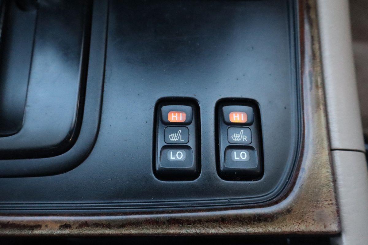 2000 Toyota Land Cruiser 