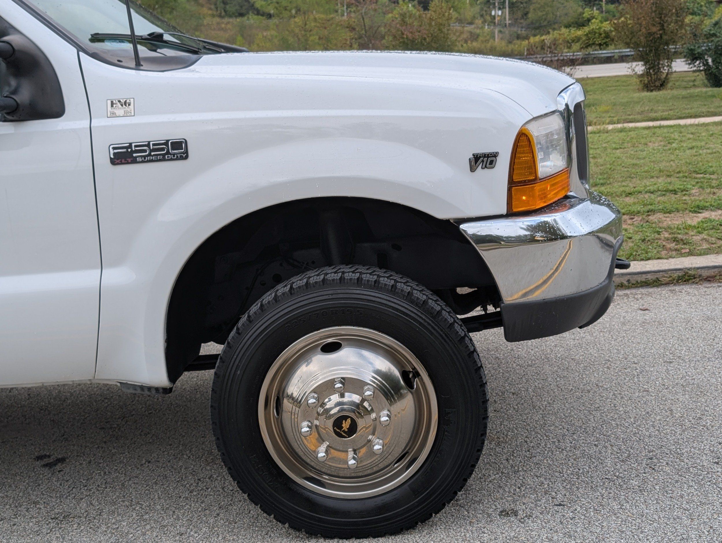 2000 Ford F-550 photo 14