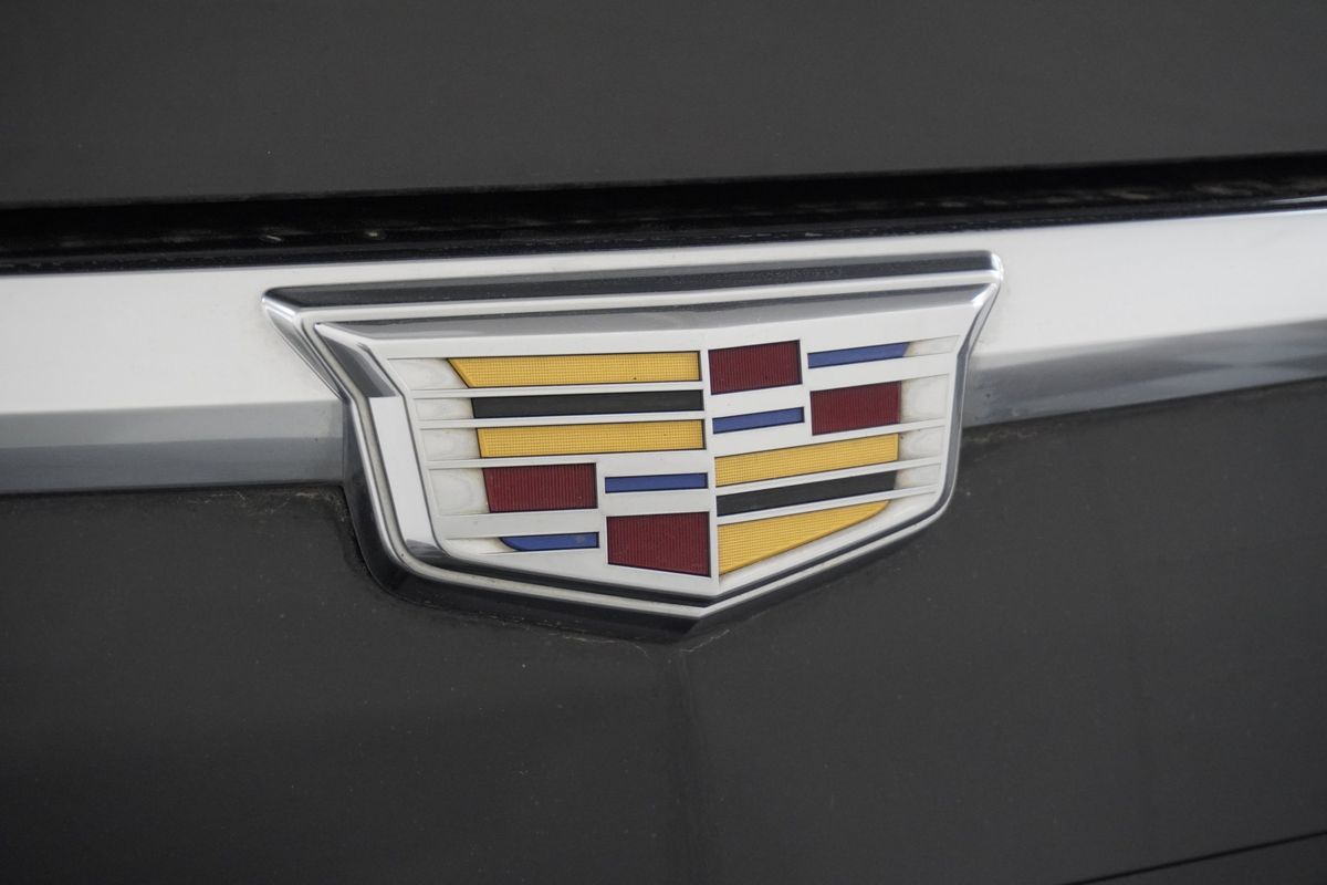 2016 Cadillac Escalade Luxury Collection