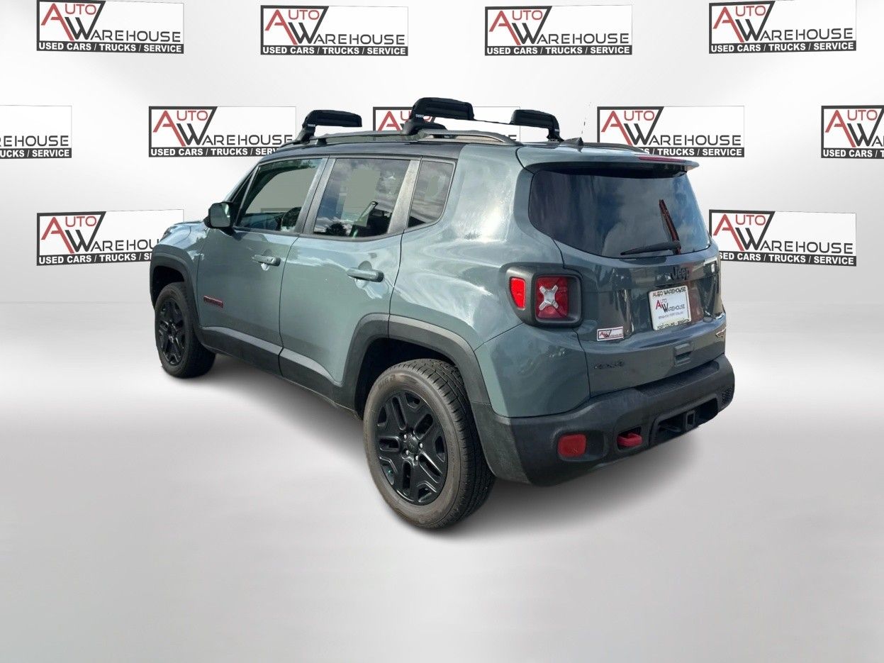 2018 Jeep Renegade Trailhawk photo 5