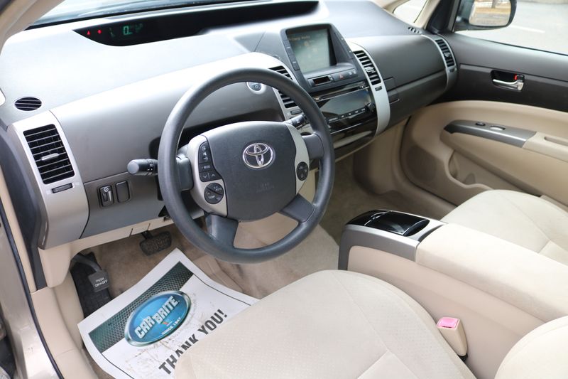 2005 Toyota Prius Hybrid | Victory Motors of Colorado
