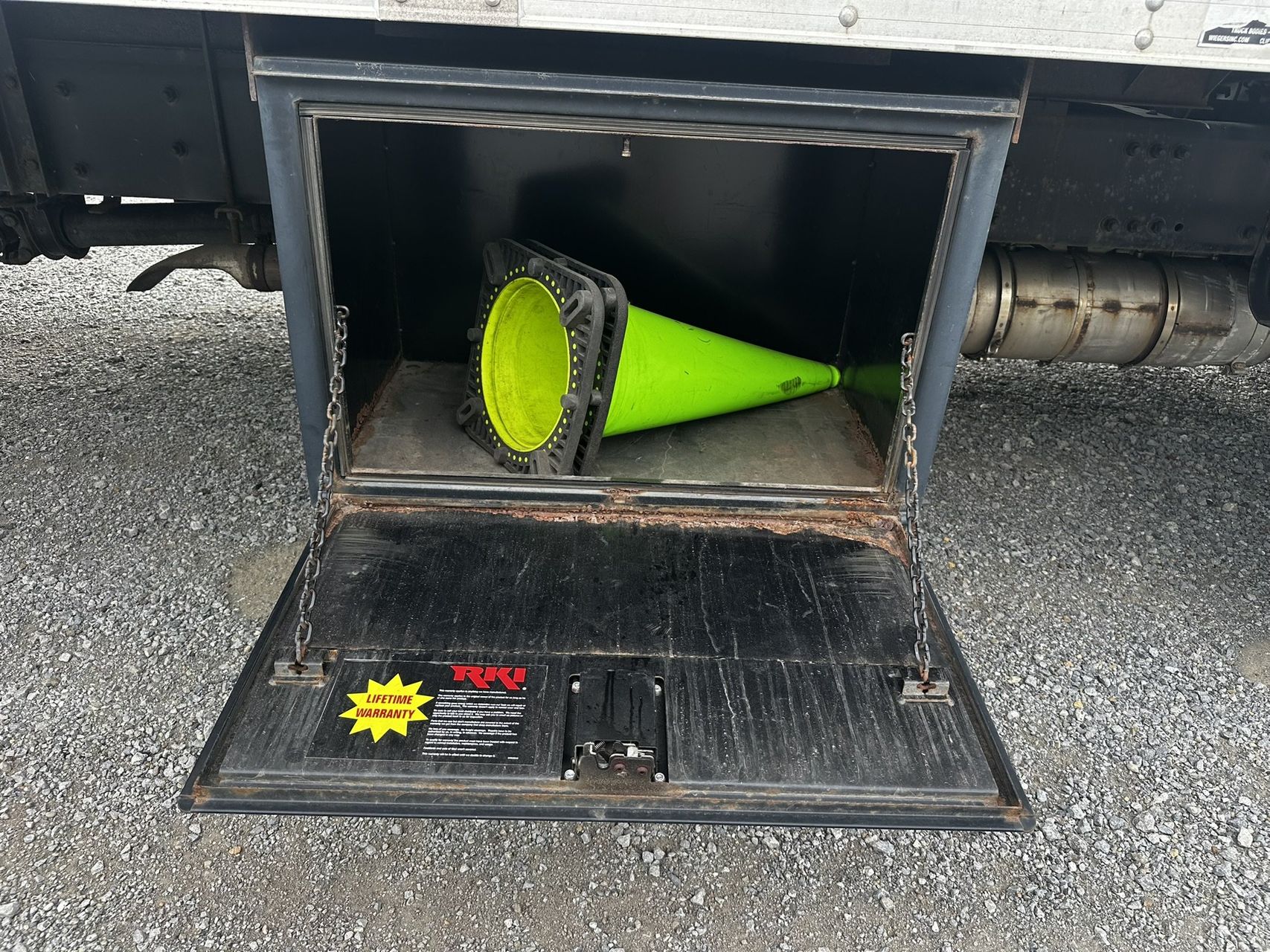 2016 Freightliner M2 106 46