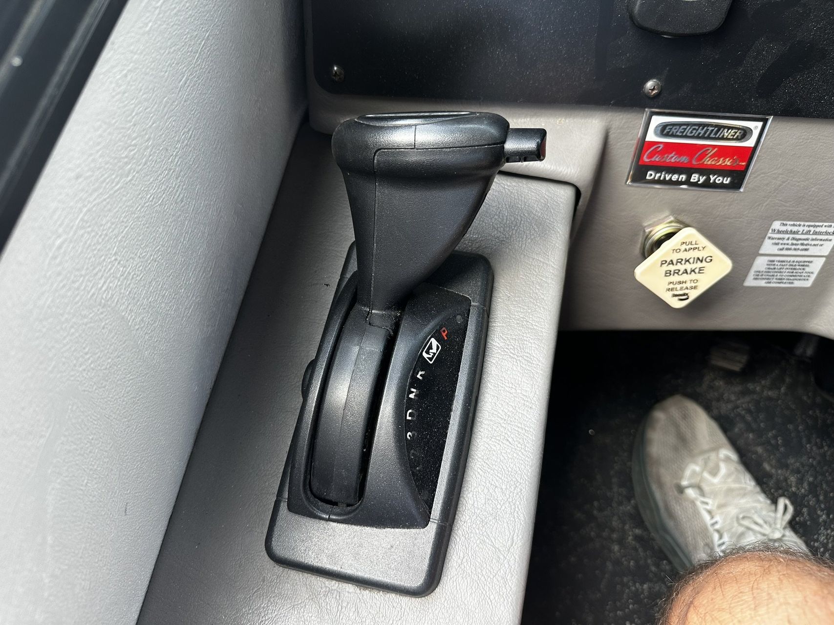 2018 Freightliner Glaval Legacy FA1034 25