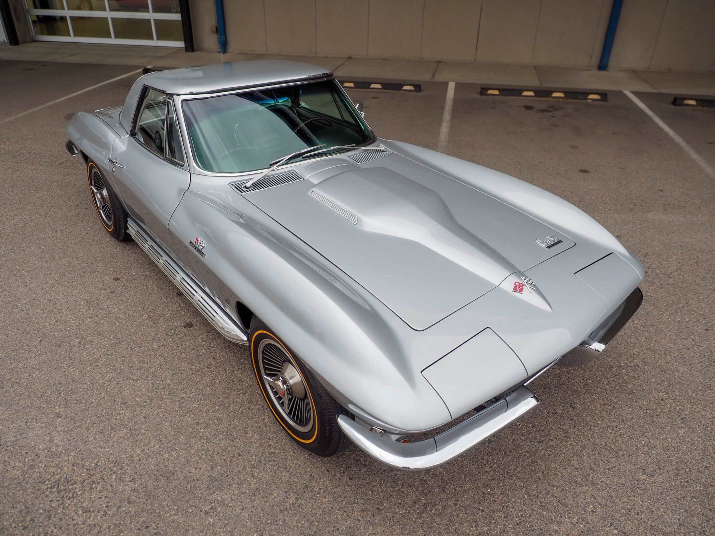 1966 Chevrolet Corvette Silver Roadster