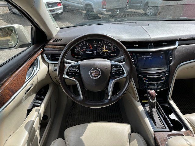 2014 Cadillac XTS Premium photo 9