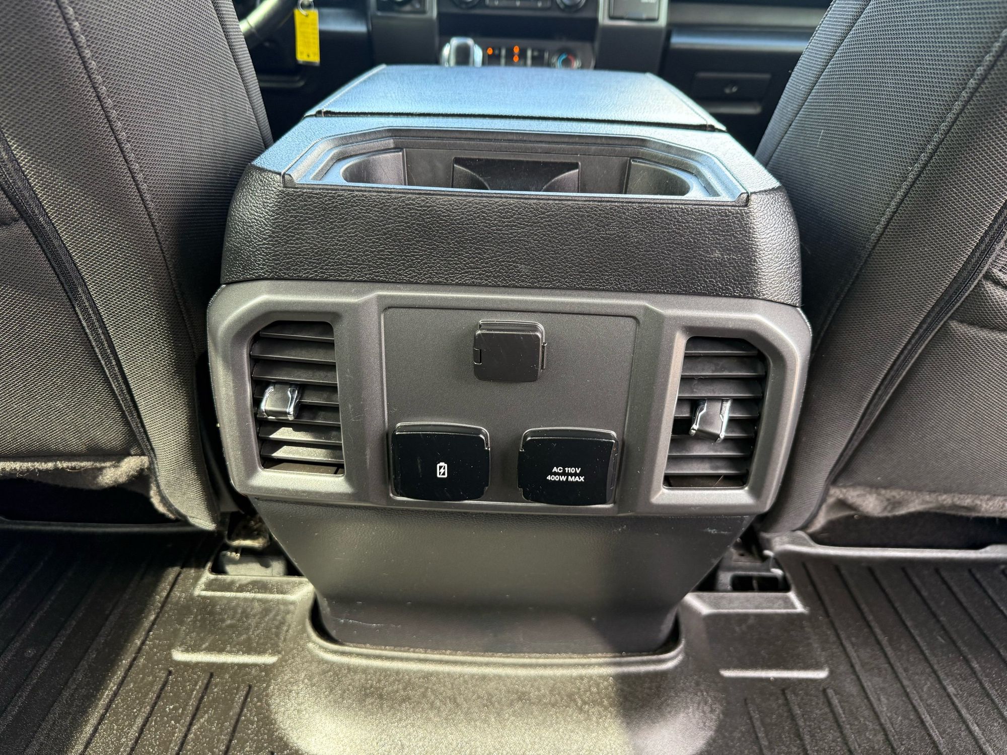 2019 Ford F-150 XLT photo 19