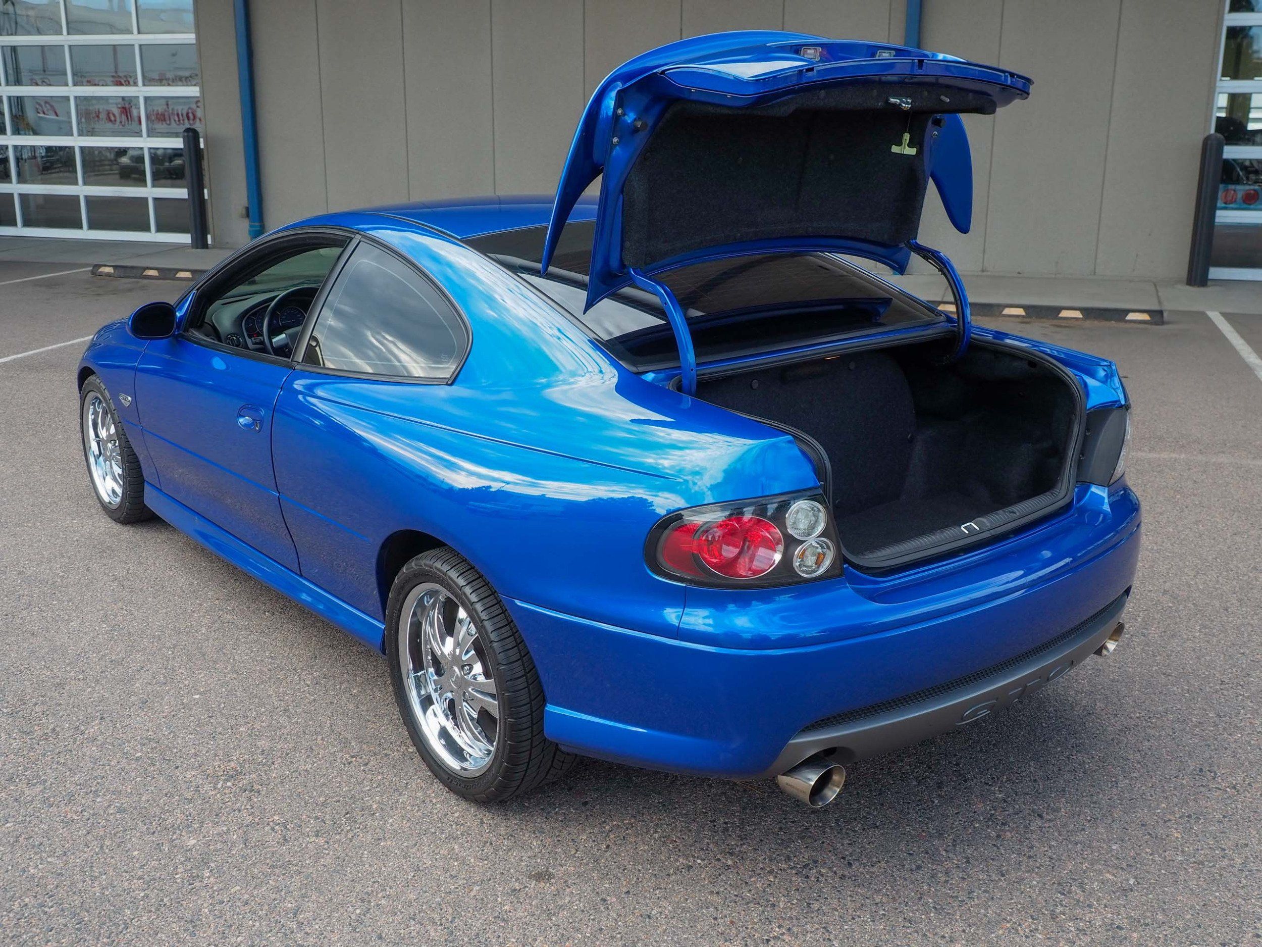 2006 Pontiac GTO Blue 