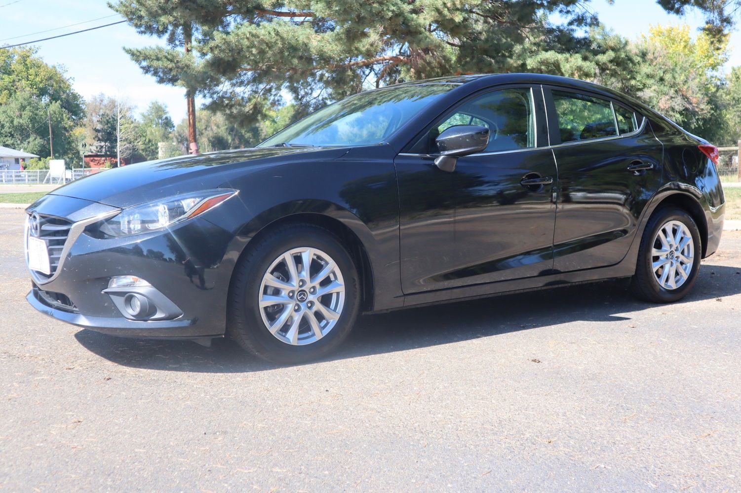 2015 Mazda Mazda3 i Grand Touring | Victory Motors of Colorado