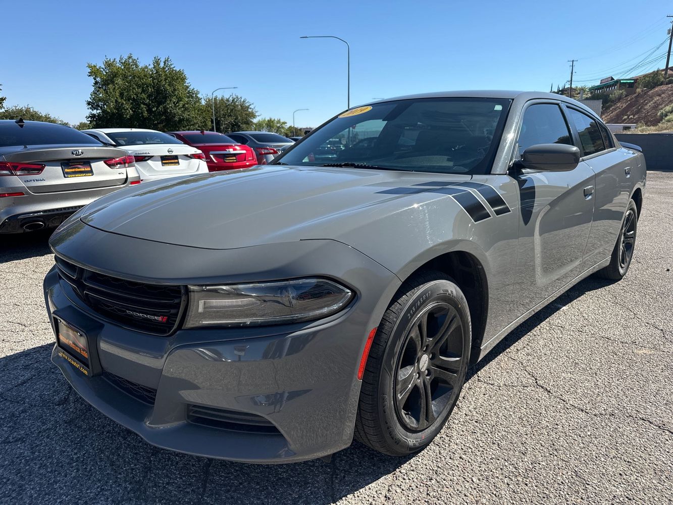 2019 Dodge Charger SXT photo 3