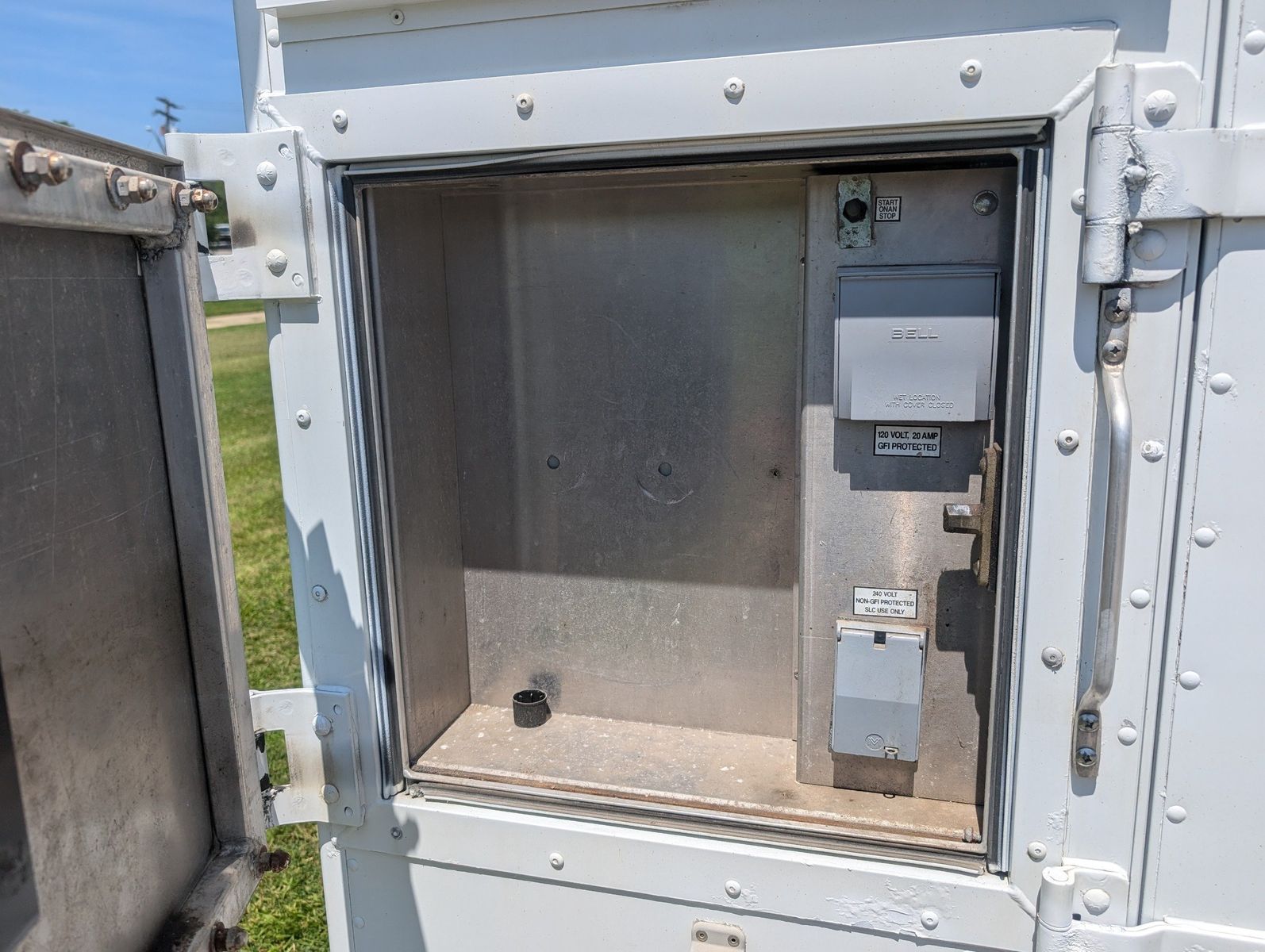 2009 Chevrolet Express Cutaway 51