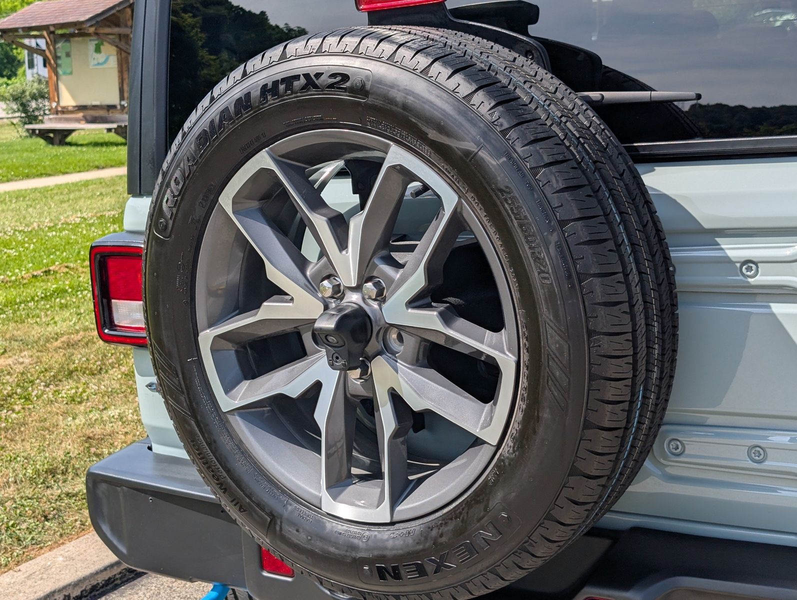 2024 Jeep Wrangler 4xe 18