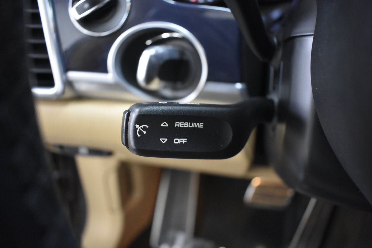 2015 Porsche Panamera 4