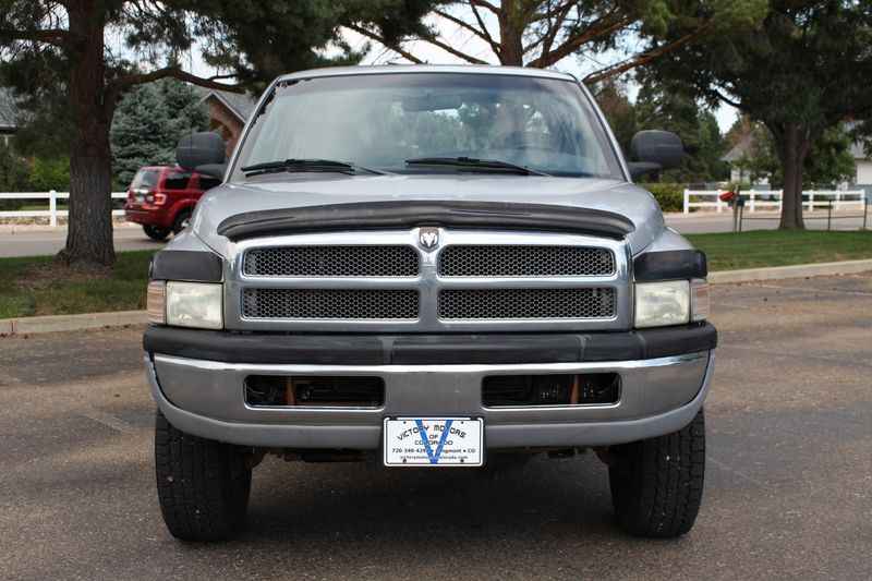 2001 Dodge Ram 2500 Photos