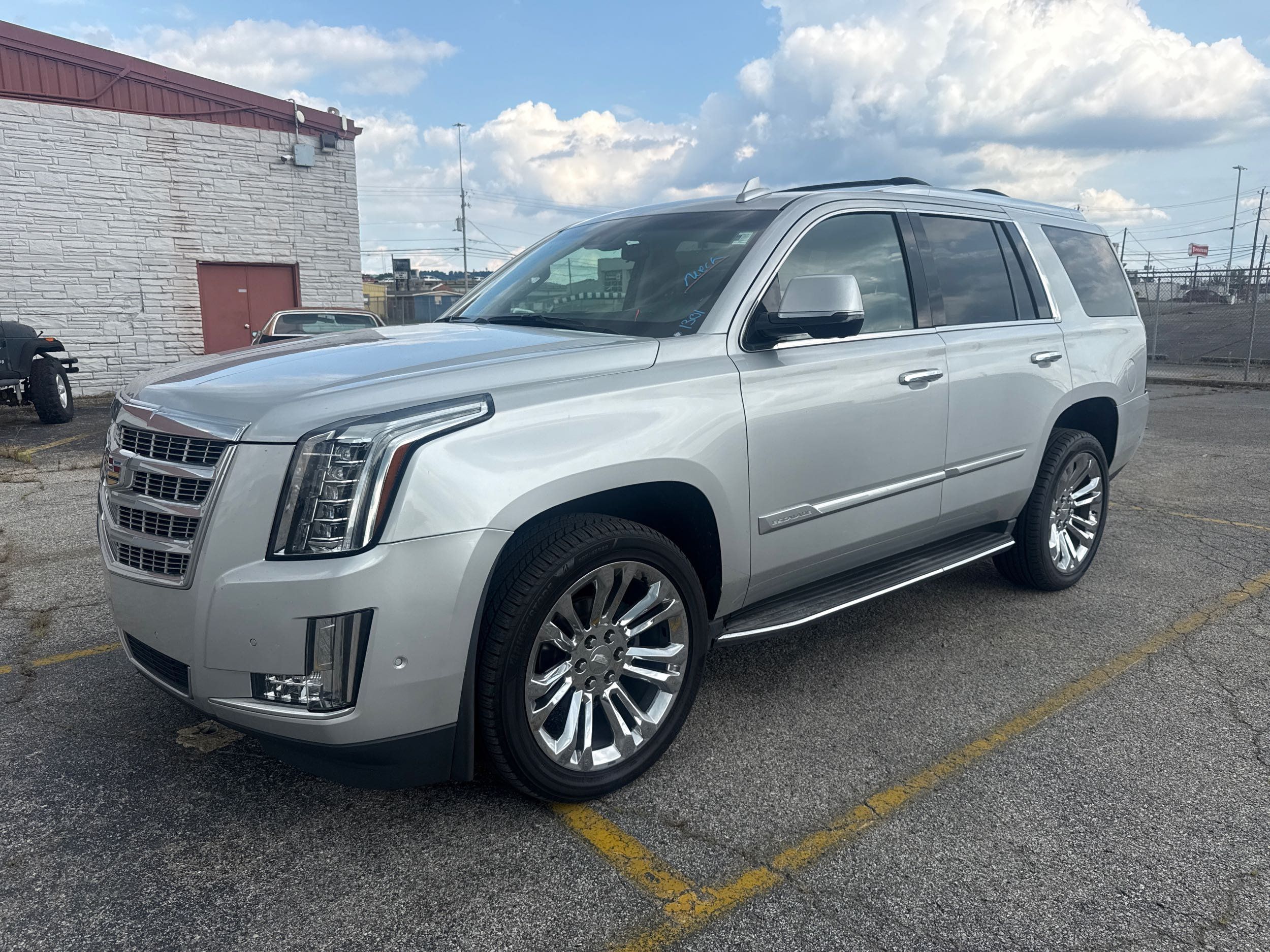 2019 Cadillac Escalade AWD Luxury's photo