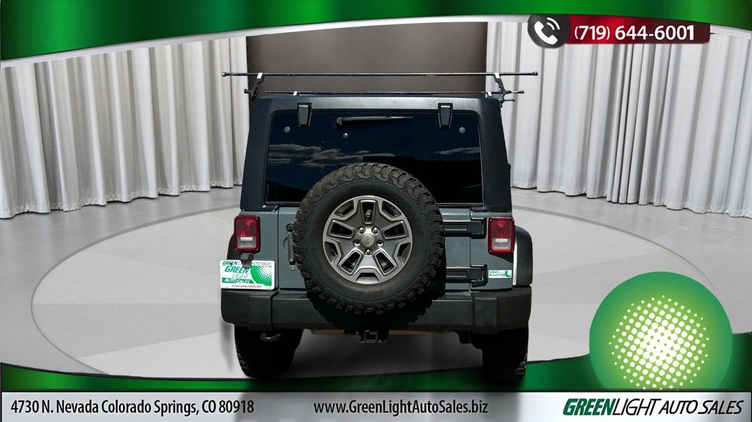 2015 Jeep Wrangler Unlimited Rubicon photo 4